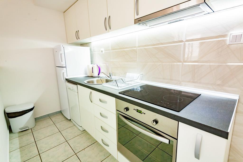 Adriatic Apartman *