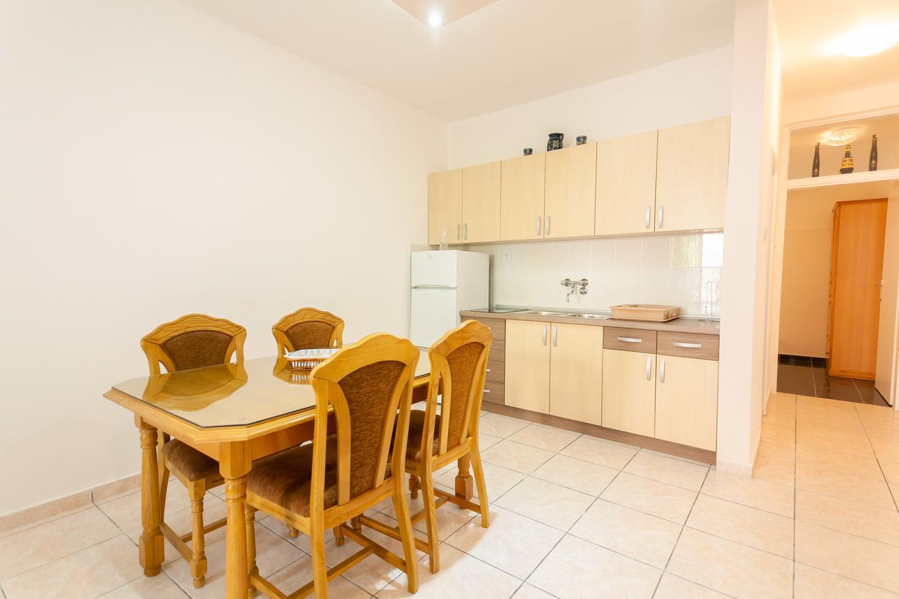 Adriatic Apartman *
